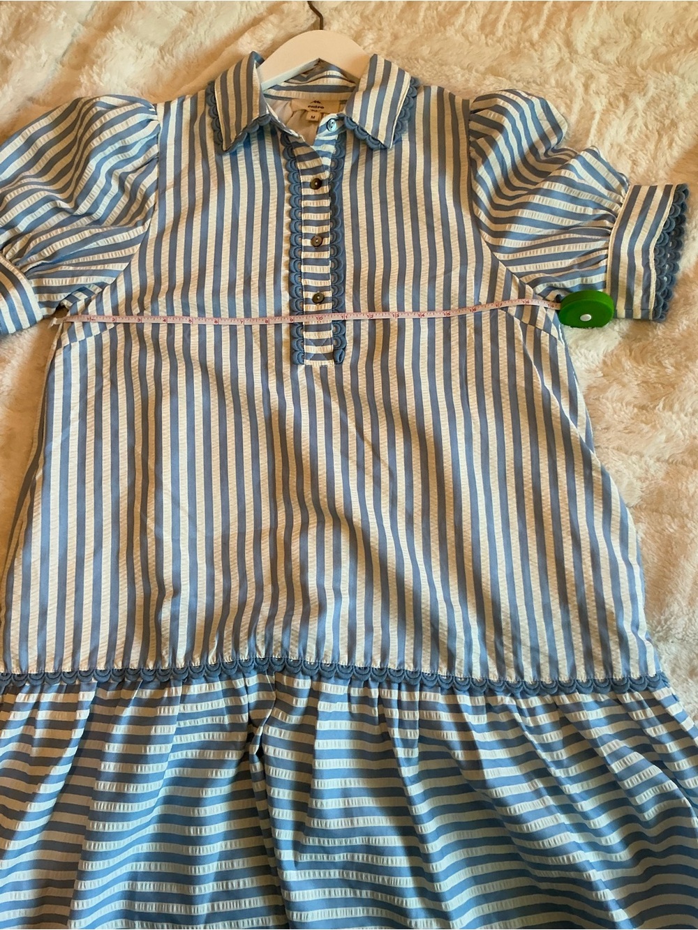 entro Blue and White Striped Puff Sleeve Dress size medium scalloped details - Picture 5 of 9